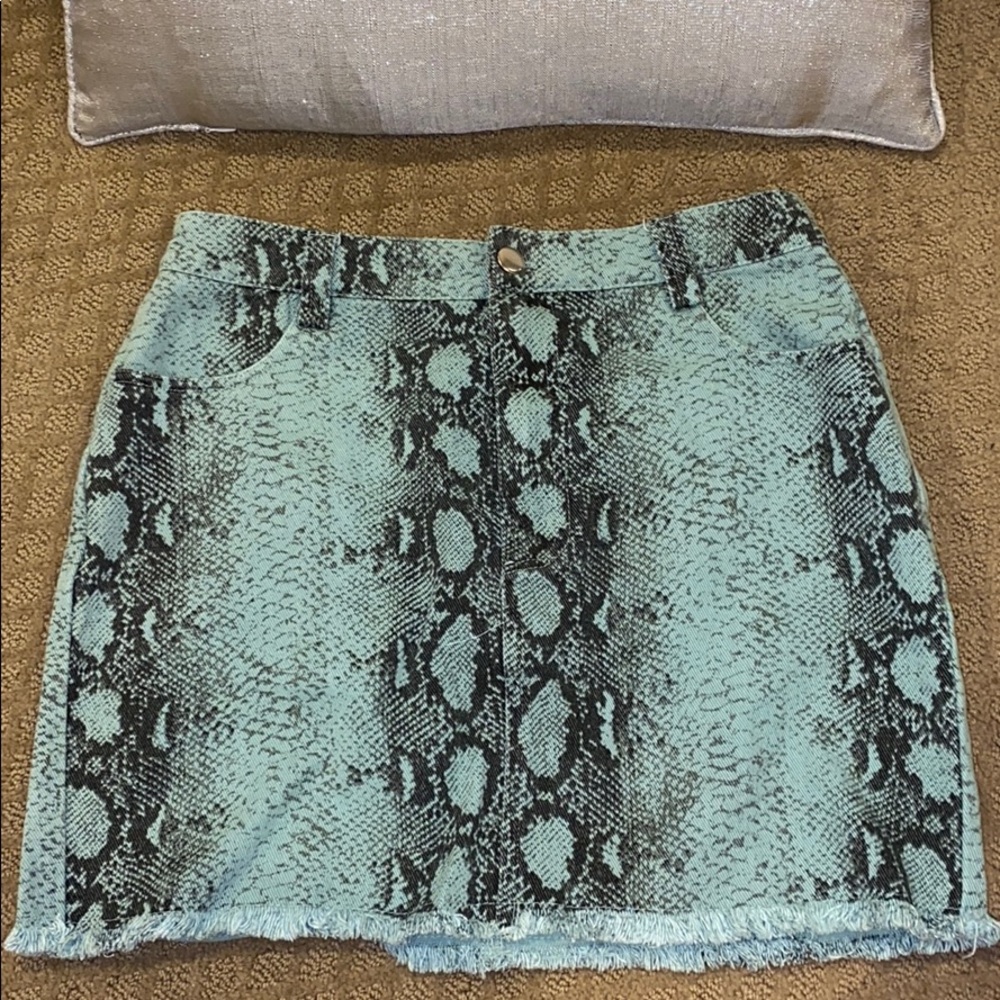 snake print skirt (never worn)